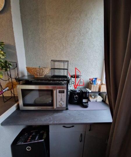 Dristor, metrou, garsoniera,